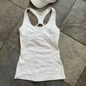 ZELLA HOLD YOU IN SLIMMING CUT OUT LOOP BACK DETAIL  WORKOUT/YOGA TOP